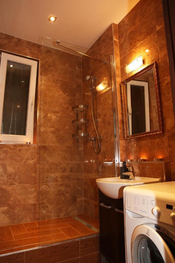 City Center Apartment In Middle Of Bratislava Eksteriør bilde